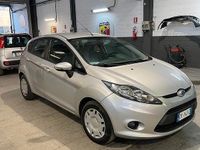 Usata Ford Fiesta 97 CV (71 kW) 2009 Grigio Utilitaria