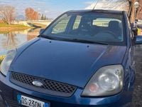 Usata Ford Fiesta 68 CV (50 kW) 2006 Blu Berlina