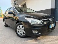 Usata Hyundai i30 90 CV (66 kW) 2008 Nero Berlina