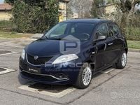 Usata Lancia Ypsilon Silver 69 CV (50 kW) 2016 Blu Utilitaria
