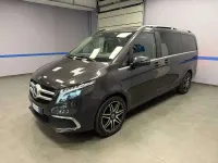 Usado Mercedes V300 Premium 239 CV (175 kW) 2024 Gris Monovolumen