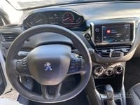 Begagnad Peugeot 208 100 HK (73 kW) 2019 Vit Halvkombi
