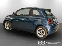 Usata Fiat 500e 42 kW (58 CV) 2023 Blu elegante Berlina