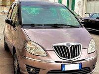 Begagnad Lancia Musa 92 HK (67 kW) 2011 Beige Minibuss