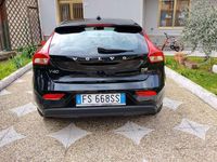 Usata Volvo V40 120 CV (88 kW) 2018 Berlina