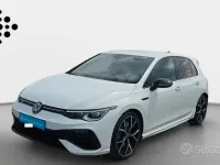Usata VW Golf VIII GTI 333 CV (244 kW) 2024 Bianco Berlina