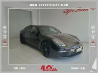 Usata Porsche Panamera 330 CV (242 kW) 2021 Blu Utilitaria