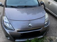 Usata Renault Clio II 75 CV (55 kW) 2010 Grigio Utilitaria