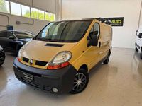 Occasion Renault Trafic 101 PK (74 kW) 2003 Geel MPV