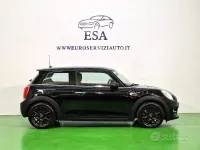 Usata Mini ONE 75 CV (55 kW) 2016 Nero Utilitaria