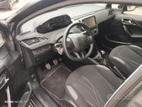 Usata Peugeot 208 68 CV (50 kW) 2014 Grigio Utilitaria