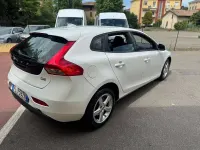 Usata Volvo V40 Inscription 120 CV (88 kW) 2017 Bianco Berlina