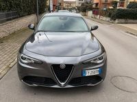 Usata Alfa Romeo Giulia 160 CV (117 kW) 2019 Grigio Berlina