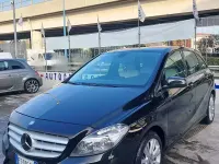 Usata Mercedes B160 90 CV (66 kW) 2013 Nero Utilitaria