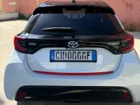 Usata Toyota Yaris Hybrid Style 92 CV (67 kW) 2022 Bianco Berlina