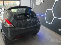 Usata Lancia Ypsilon 69 CV (50 kW) 2014 Grigio Utilitaria