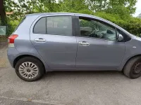 Usata Toyota Yaris Sol 69 CV (50 kW) 2010 Argento Utilitaria