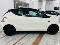 Usata Lancia Ypsilon 95 CV (69 kW) 2014 Bianco Utilitaria