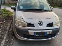 Käytetty Renault Modus 75 HP (55 kW) 2009 Harmaa Tila-auto