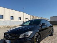 Usata Mercedes CLA200 Premium 135 CV (99 kW) 2015 Nero Station wagon