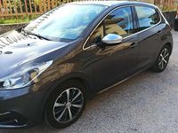 Usata Peugeot 208 Allure 75 CV (55 kW) 2018 Grigio Utilitaria
