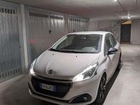 Usata Peugeot 208 GT-line 99 CV (72 kW) 2017 Utilitaria