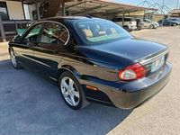 Usata Jaguar X-type Luxury 155 CV (114 kW) 2009 Nero Berlina