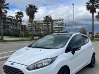 Usata Ford Fiesta 75 CV (55 kW) 2015 Bianco Berlina