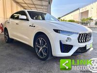 Usata Maserati Levante 330 CV (242 kW) 2021 Bianco SUV
