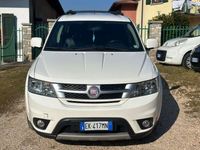 Usata Fiat Freemont Urban 140 CV (102 kW) 2011 Grigio SUV