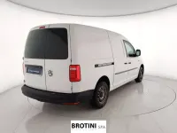 Usata VW Caddy Comfortline 102 CV (75 kW) 2018 Bianco pastello Monovolume