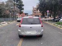 Usata Ford Fusion 95 CV (69 kW) 2006 Argento Utilitaria