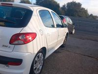 Usata Peugeot 206 57 CV (41 kW) 2012 Bianco Berlina