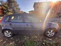 Usata Ford Fiesta 68 CV (50 kW) 2006 Blu Berlina