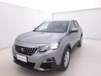 Usata Peugeot 3008 Business-Line 131 CV (96 kW) 2020 Argentoargento SUV