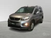 Usata Peugeot Rifter Active 102 CV (75 kW) 2021 Grigio Monovolume