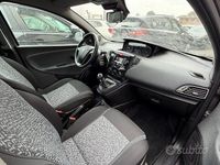 Usata Lancia Ypsilon S 69 CV (50 kW) 2022 Grigio scuro Utilitaria