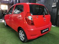 Używany Hyundai i10 Comfort 86 KM (63 kW) 2012 Czerwony Hatchback