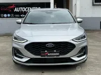 Gebraucht Ford Focus ST 116 PS (85 kW) 2024 Grau Limousine