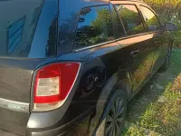 Usata Opel Astra 110 CV (80 kW) 2010 Nero Station wagon