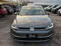Usata VW Golf VII Highline 116 CV (85 kW) 2019 Argento Berlina