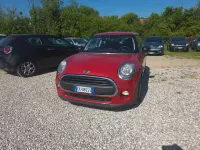 Usata Mini ONE 75 CV (55 kW) 2014 Rosso Utilitaria