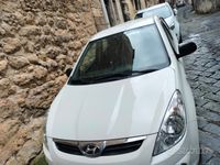 Usata Hyundai i20 90 CV (66 kW) 2012 Bianco Utilitaria
