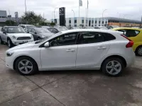 Usata Volvo V40 Business Edition 114 CV (83 kW) 2015 Bianco Berlina