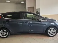 Usata Ford Fiesta Titanium 75 CV (55 kW) 2014 Blu Utilitaria