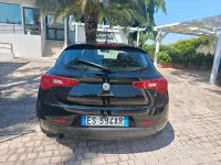 Usata Alfa Romeo Giulietta Exclusive 105 CV (77 kW) 2013 Nero Utilitaria