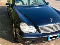Usata Mercedes C220 Elegance 143 CV (105 kW) 2004 Blu/azzurro Station wagon