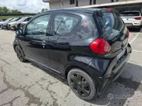 Usata Toyota Aygo 68 CV (50 kW) 2008 Nero Utilitaria