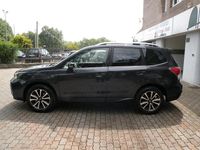 Usata Subaru Forester 150 CV (110 kW) 2017 Grigio SUV