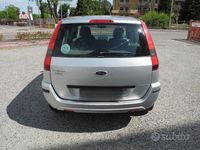 Usata Ford Fusion 101 CV (74 kW) 2003 Argento Berlina